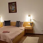 Borisz 公寓式酒店 4*