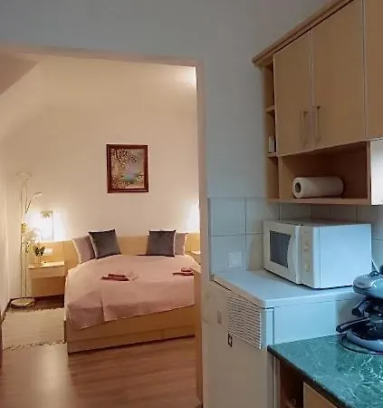 Borisz Aparthotel
